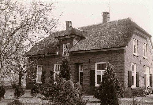 12 nieuw dak 1977