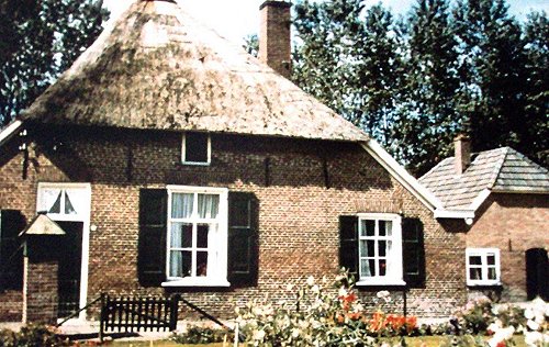 voorkant met schuur