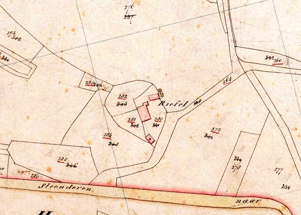 1832
