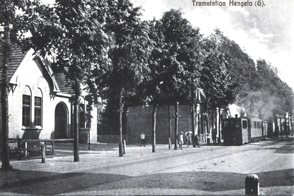 Tram bij Tramstation Hengelo 